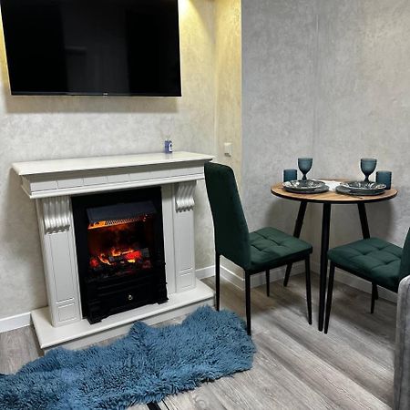 לבוב White Rooms On City Center מראה חיצוני תמונה
