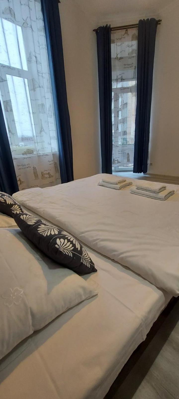 לבוב White Rooms On City Center מראה חיצוני תמונה