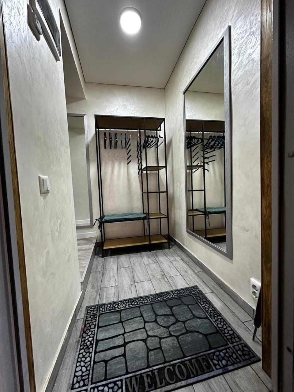 לבוב White Rooms On City Center מראה חיצוני תמונה